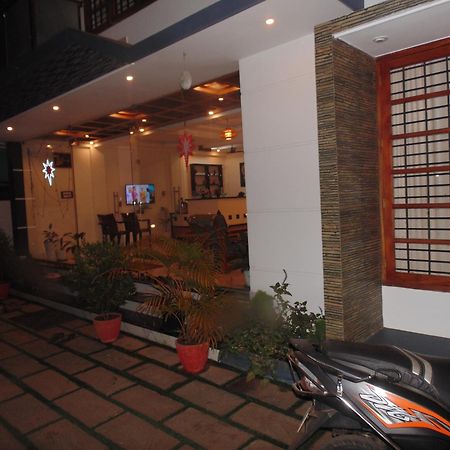 White House Residency Hotel วาร์คาลา ภายนอก รูปภาพ